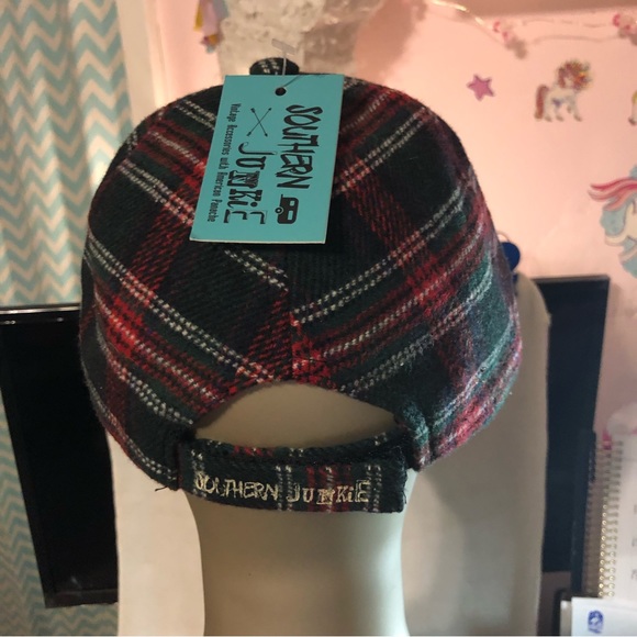 FINAL SALE- LEAVING CLOSET-NO FURTHER DISCOUNTS - Picture 3 of 7